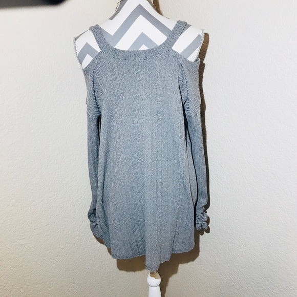 Inspired Hearts open shoulder sweater - Picture 5 of 5